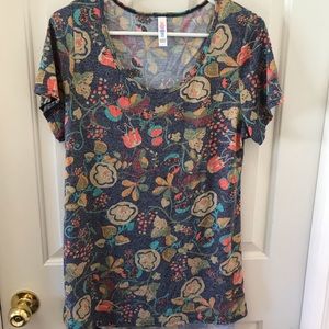 LuLaRoe Classic T floral print. Sz L